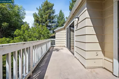 Exterior - 388 Mill Rd, Martinez, CA 94553 photo 3 of 7