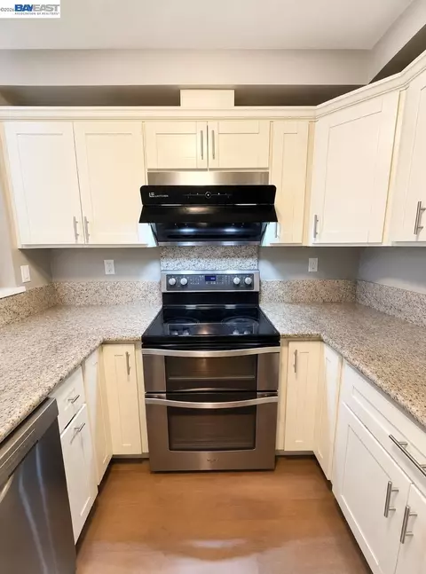 Kitchen - 7773 Tuscany Dr, Dublin, CA 94568 photo 1 of 2