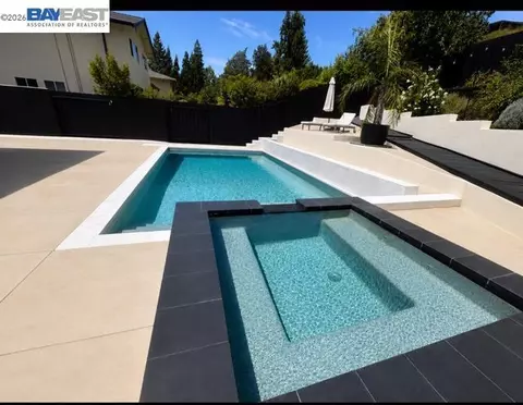 214 Devon Ave, Pleasant Hill, CA 94523 photo 2