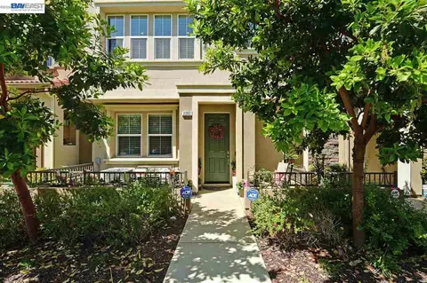 2283 Gibbons St, Hayward, CA 94541