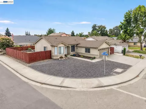 1618 Paseo Flores Dr, Suisun City, CA 94585