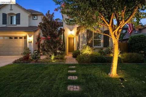 Exterior - 653 Bouma Ln, Ripon, CA 95366 photo 3 of 17