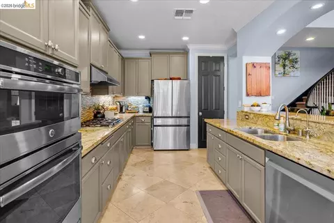 Kitchen - 653 Bouma Ln, Ripon, CA 95366 photo 1 of 6