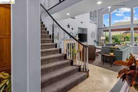 Entry Way - 653 Bouma Ln, Ripon, CA 95366 photo 4 of 5