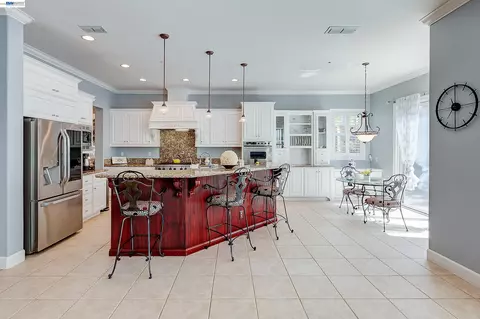 Kitchen - 4951 Grayhawk Ct, Dublin, CA 94568 photo 3 of 12