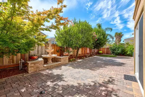 Exterior - 4951 Grayhawk Ct, Dublin, CA 94568 photo 6 of 16