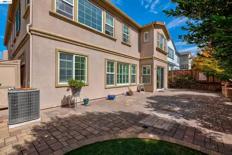 Exterior - 4951 Grayhawk Ct, Dublin, CA 94568 photo 9 of 16