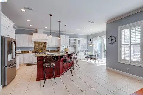 Kitchen - 4951 Grayhawk Ct, Dublin, CA 94568 photo 1 of 12