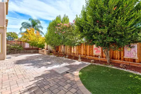Exterior - 4951 Grayhawk Ct, Dublin, CA 94568 photo 11 of 16