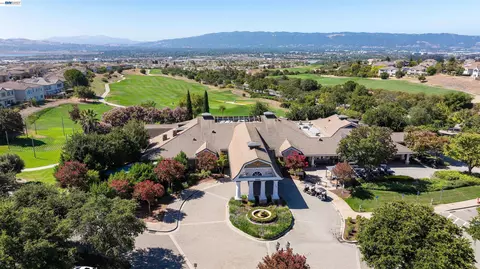 View/Area - 4951 Grayhawk Ct, Dublin, CA 94568 photo 5 of 8