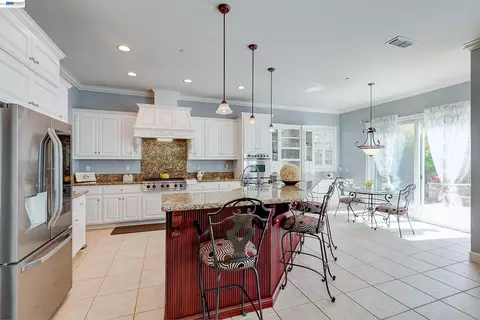 Kitchen - 4951 Grayhawk Ct, Dublin, CA 94568 photo 2 of 12