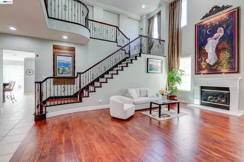 Living - 4951 Grayhawk Ct, Dublin, CA 94568 photo 1 of 11