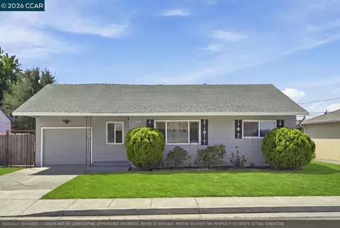 Exterior - 113 E Tennessee St, Fairfield, CA 94533 photo 2 of 16
