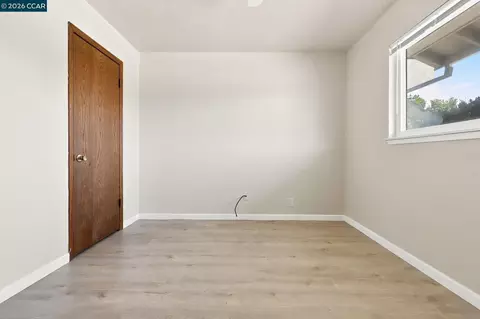 Bedroom - 113 E Tennessee St, Fairfield, CA 94533 photo 3 of 10