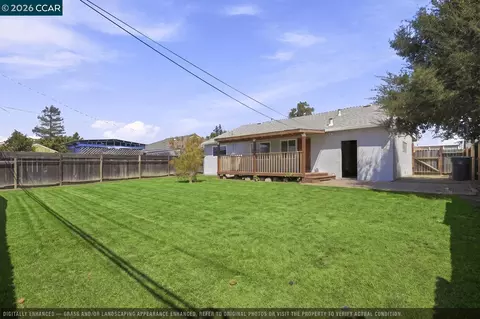 Exterior - 113 E Tennessee St, Fairfield, CA 94533 photo 9 of 16