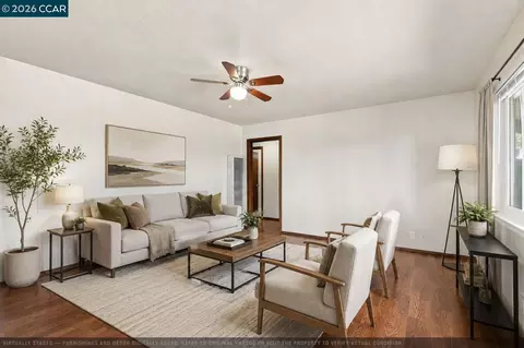Living - 113 E Tennessee St, Fairfield, CA 94533 photo 1 of 8