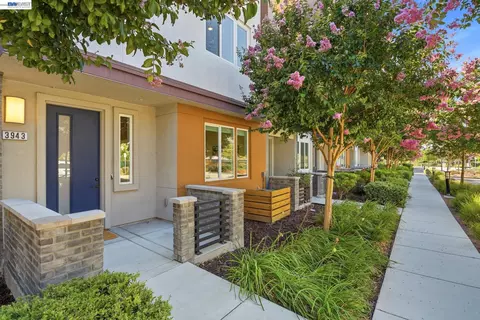 Exterior - 3943 Summit Rd, Dublin, CA 94568 photo 4 of 5