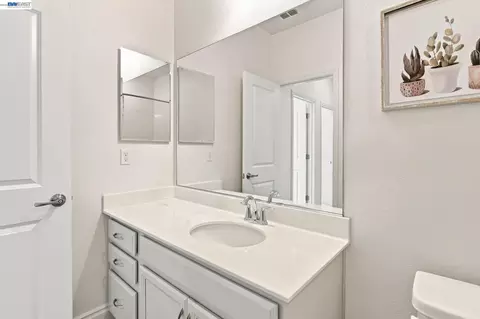 Bath - 3943 Summit Rd, Dublin, CA 94568 photo 7 of 7