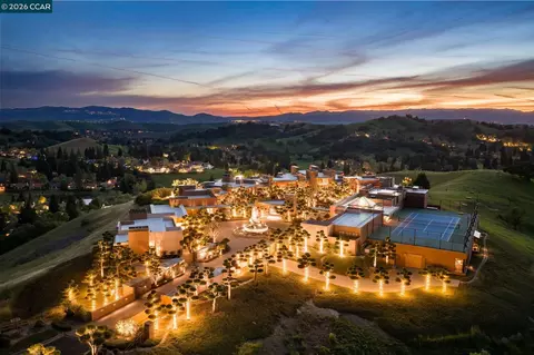 81 Eagle Ridge Pl, Danville, CA 94506