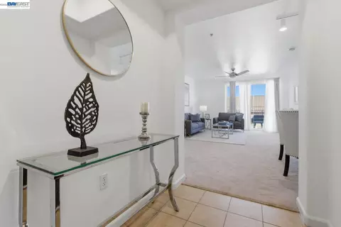 Entry Way - 800 S Abel St #519, Milpitas, CA 95035 photo 2 of 3