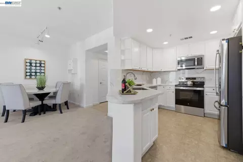 Kitchen - 800 S Abel St #519, Milpitas, CA 95035 photo 1 of 5