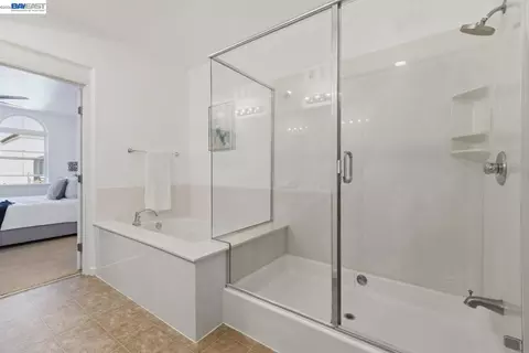 Bath - 800 S Abel St #519, Milpitas, CA 95035 photo 3 of 5