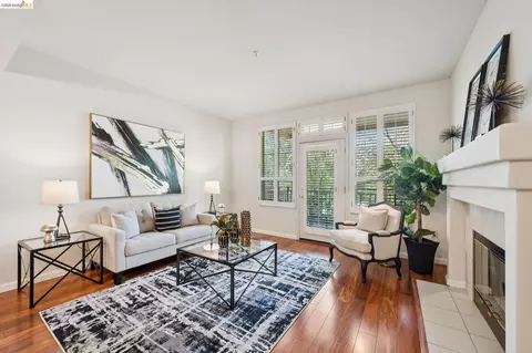 5951 Autumnwood Dr #4A, Walnut Creek, CA 94595