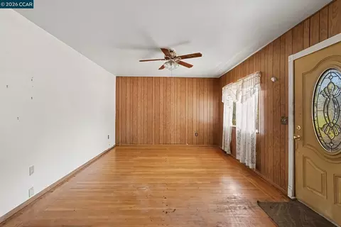 Living - 1318 Potter St, Martinez, CA 94553 photo 1 of 3