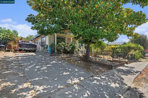 Exterior - 1318 Potter St, Martinez, CA 94553 photo 1 of 4