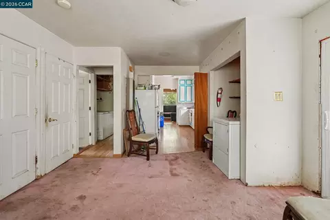 Entry Way - 1318 Potter St, Martinez, CA 94553 photo 1 of 1