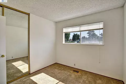 Bedroom - 2511 Mistletoe Dr, Hayward, CA 94545 photo 1 of 7