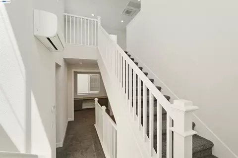 Entry Way - 5915 Abbott St, Dublin, CA 94568 photo 5 of 6