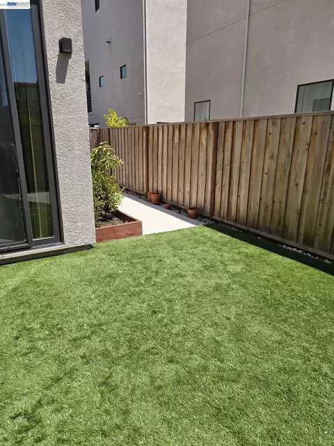 Exterior - 5915 Abbott St, Dublin, CA 94568 photo 22 of 23