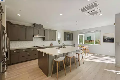 Kitchen - 5915 Abbott St, Dublin, CA 94568 photo 1 of 7