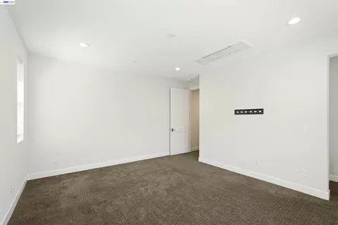 Bedroom - 5915 Abbott St, Dublin, CA 94568 photo 9 of 9