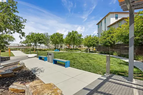 Exterior - 5915 Abbott St, Dublin, CA 94568 photo 10 of 23