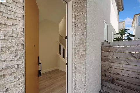 Entry Way - 5915 Abbott St, Dublin, CA 94568 photo 1 of 6