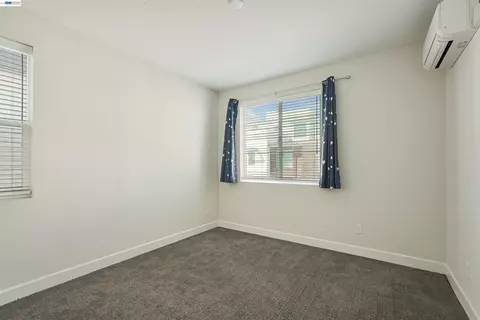 Bedroom - 5915 Abbott St, Dublin, CA 94568 photo 6 of 9