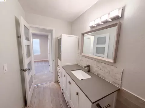 Bath - 112 Aster Ct, Hercules, CA 94547 photo 2 of 2