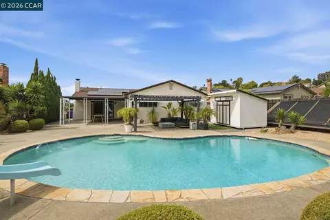 Exterior - 824 Coral Dr, Rodeo, CA 94572 photo 7 of 16