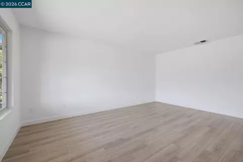 Living - 824 Coral Dr, Rodeo, CA 94572 photo 3 of 5