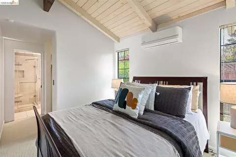Bedroom - 1235 Larch Ave, Moraga, CA 94556 photo 2 of 7