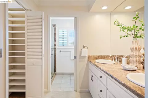 Bath - 1235 Larch Ave, Moraga, CA 94556 photo 3 of 5
