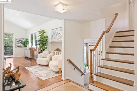 Entry Way - 1235 Larch Ave, Moraga, CA 94556 photo 2 of 2