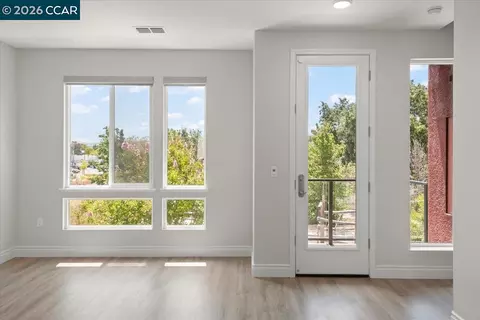 Living - 3909 Eminence St, Dublin, CA 94568 photo 2 of 4
