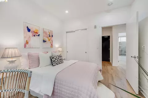 Bedroom - 2628 Telegraph Ave #303, Berkeley, CA 94704 photo 2 of 4