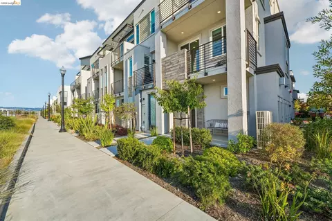 Exterior - 453 Sentinel Dr, Alameda, CA 94501 photo 2 of 4