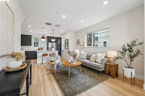Living - 453 Sentinel Dr, Alameda, CA 94501 photo 1 of 2