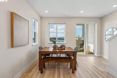 Dining - 453 Sentinel Dr, Alameda, CA 94501 photo 2 of 3