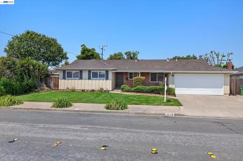 5279 Eggers Dr, Fremont, CA 94536